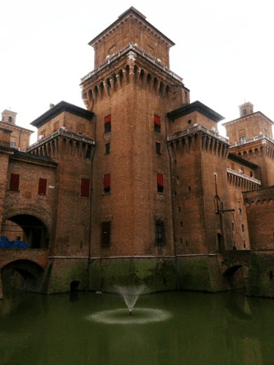 ferrara_castle-estense