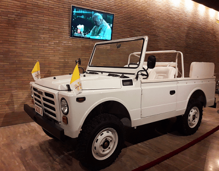 Papamobil-Fiat_atentat